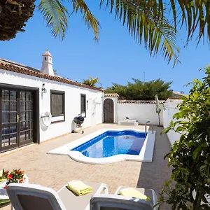 villa-golf-san-miguel-de-abona.in-canary-islands.com/